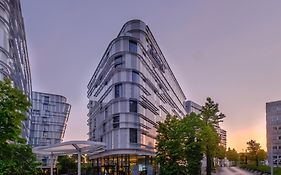 Radisson Blu Cdg Airport Terminal Hotel, Paris